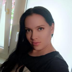 Sieh Dir Lia engel Sex-Videos mit geilen Amateuren an