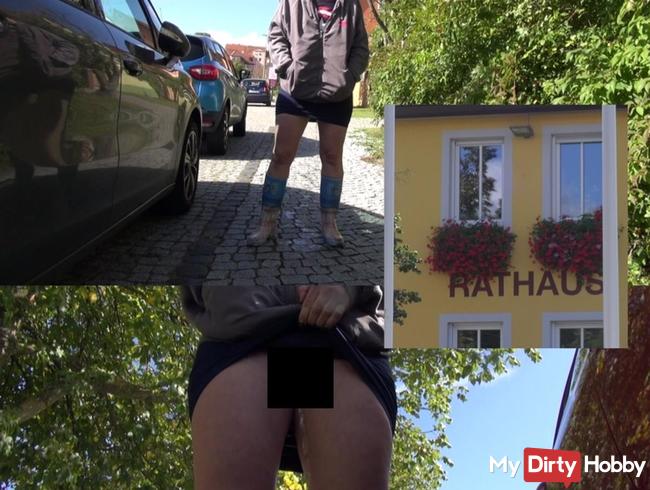 Dreist - Pissen am Rathaus