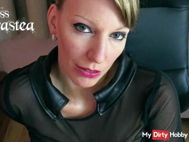Wird dein pinker Slip feucht, Schlampe?