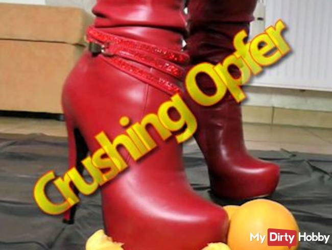 Crushing Opfer ! Scheiß auf deine Eier !