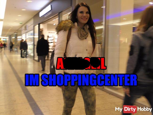 Analgeil im Shoppingcenter