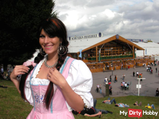 wiesn blowjob super dicke frauen wiesn blowjob super dicke frauen